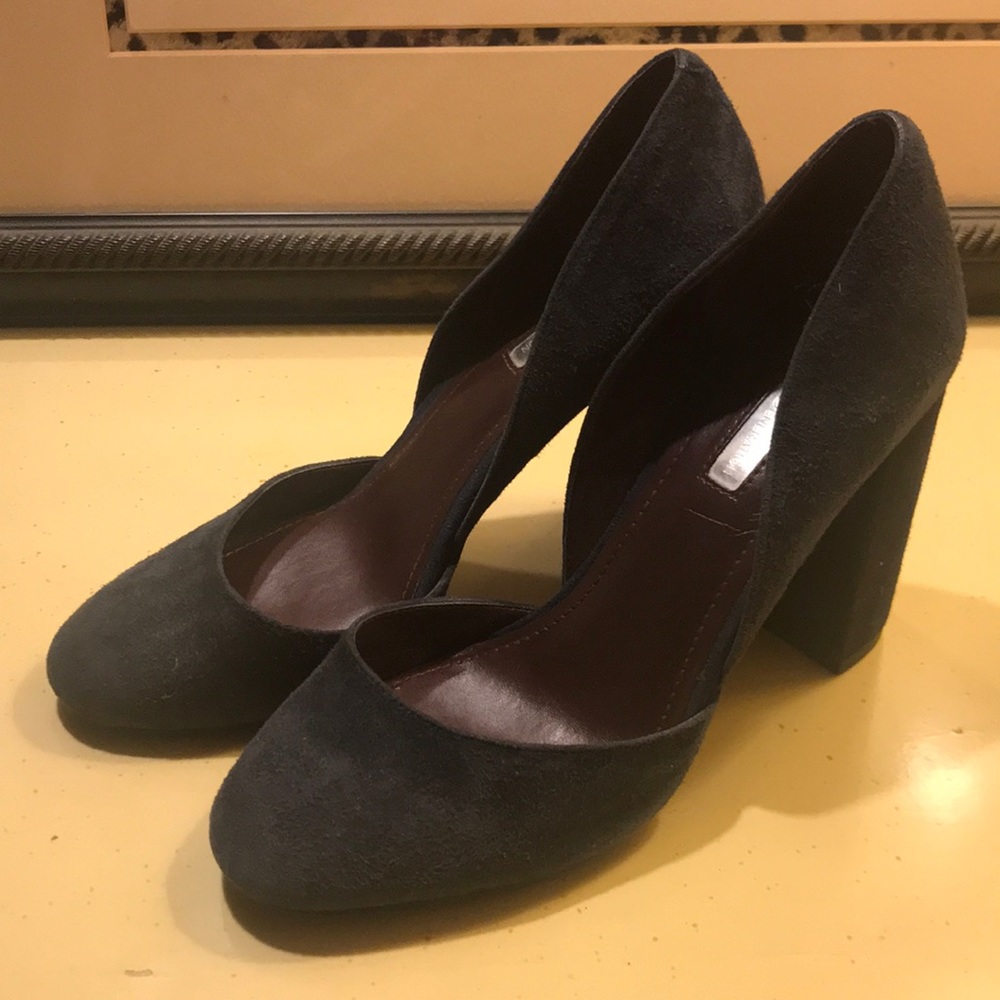 Navy blue round toe stacked suede heel